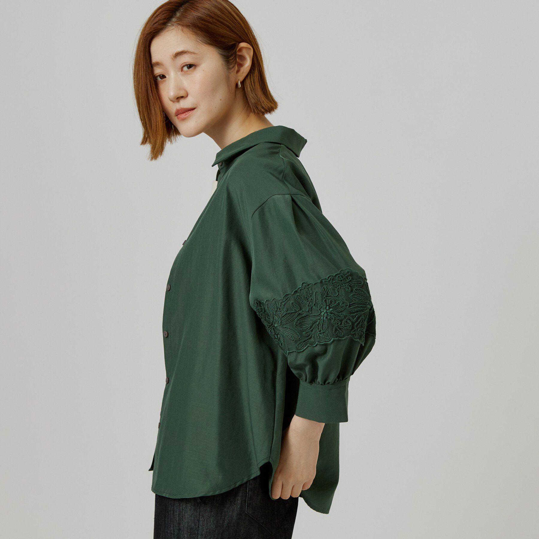 grove「さりげなく華やぐ レースボリュームスリーブシャツ」|シャツ・ブラウス|