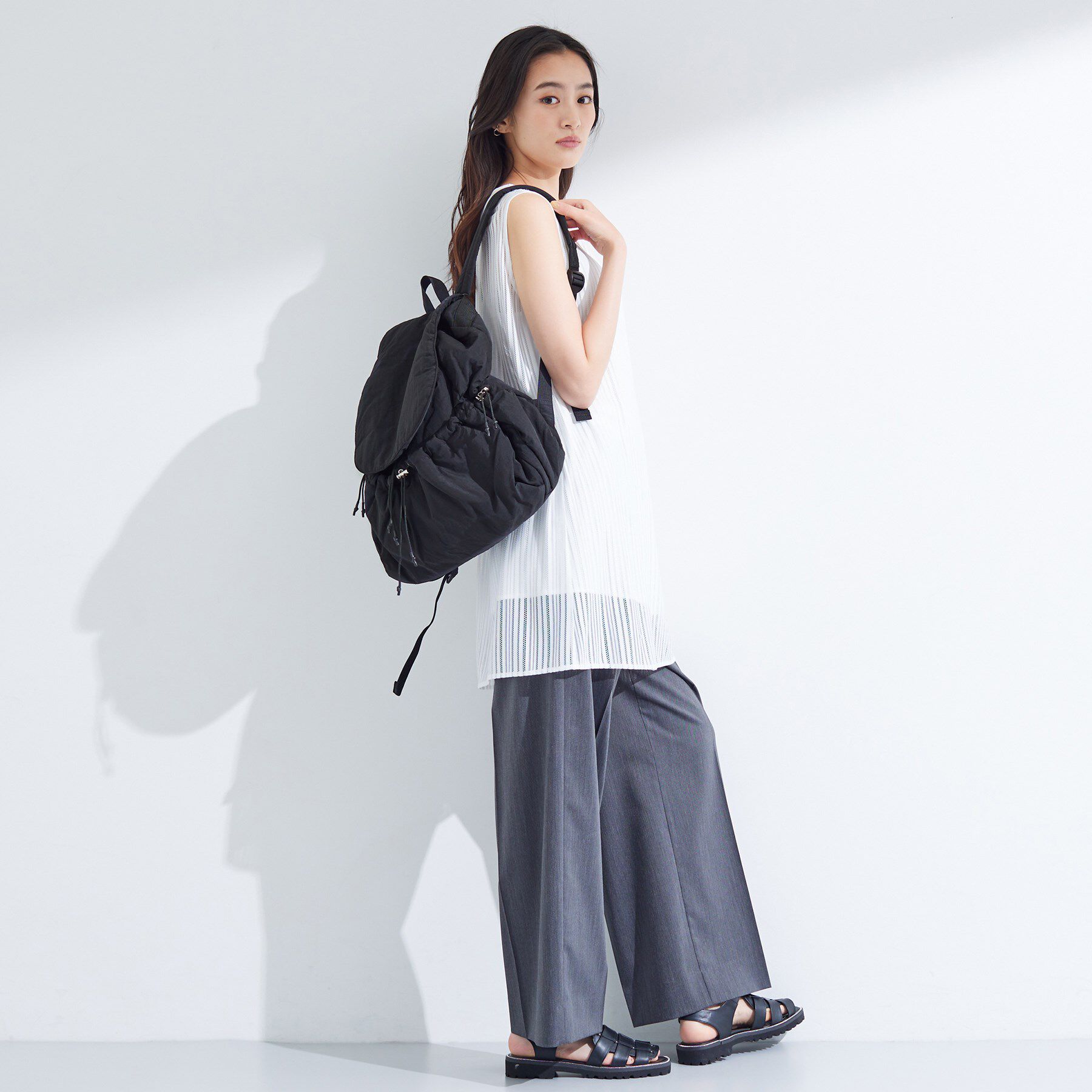 INDIVI「【超軽量】ギャザーリングリュック」|リュック|