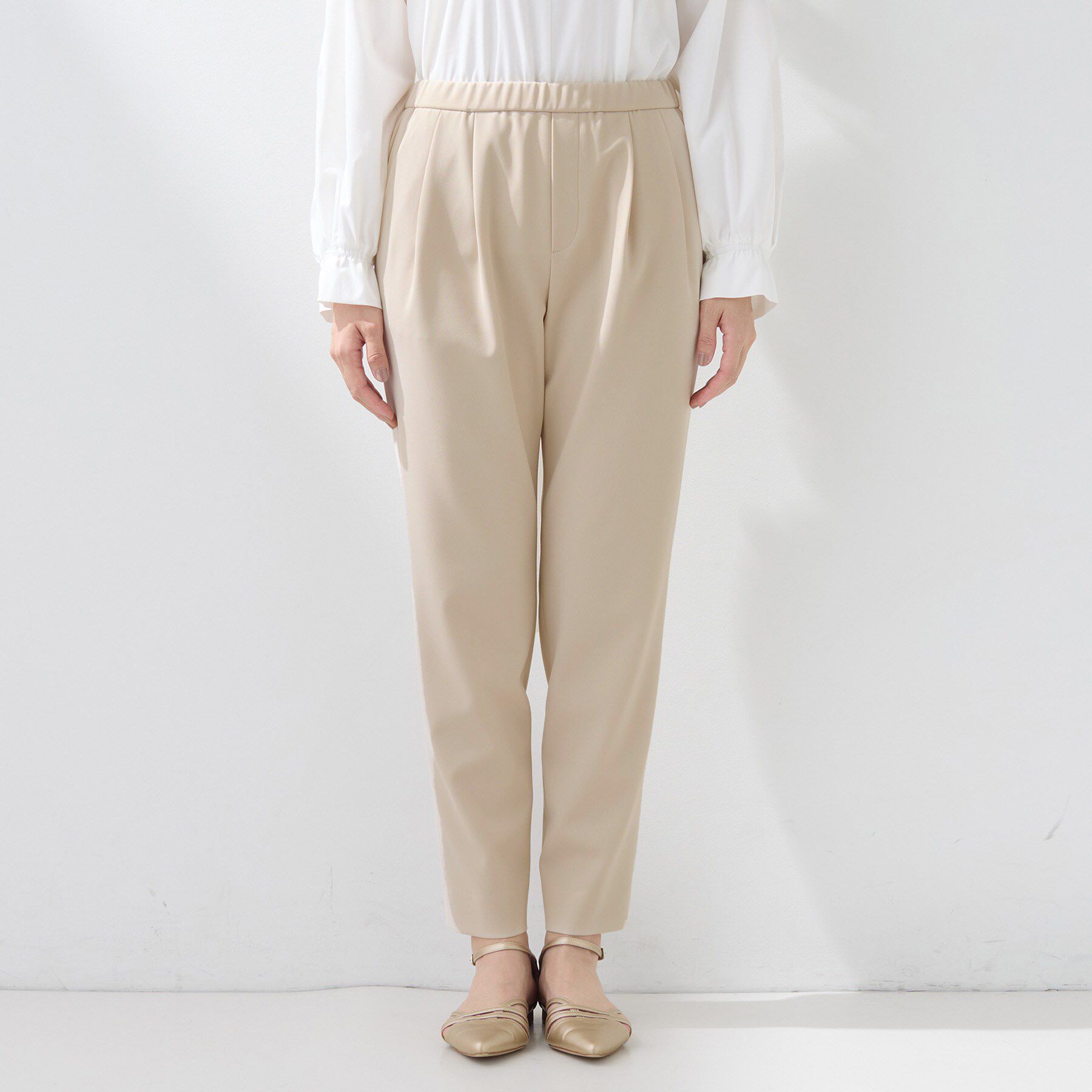 INDIVI「【褒められパンツ／高ストレッチ】タックテーパードパンツ」|その他|