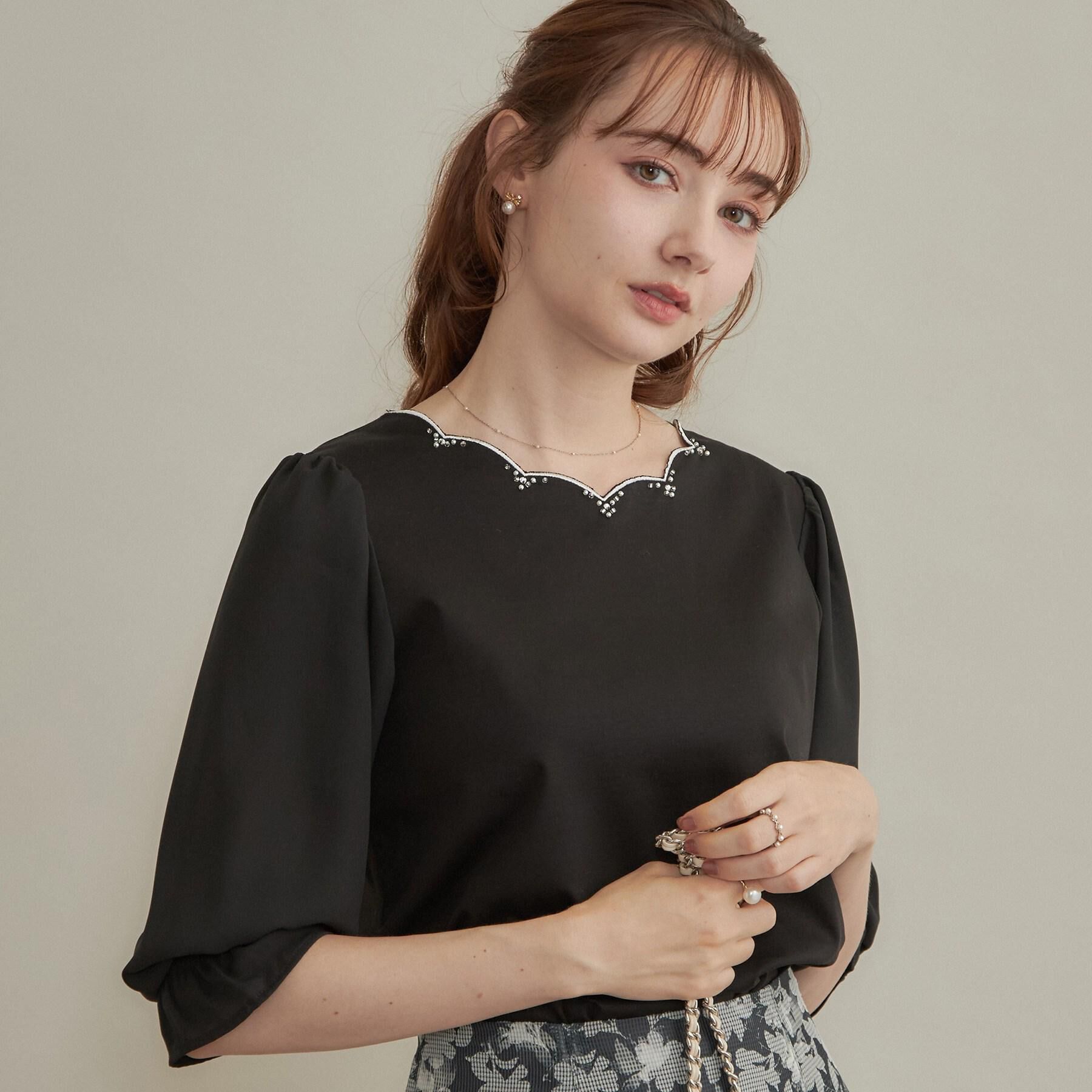 Couture broach「【顔まわり華やぐ・UVカット】スカラ刺繍トップス」|Tシャツ・カットソー|