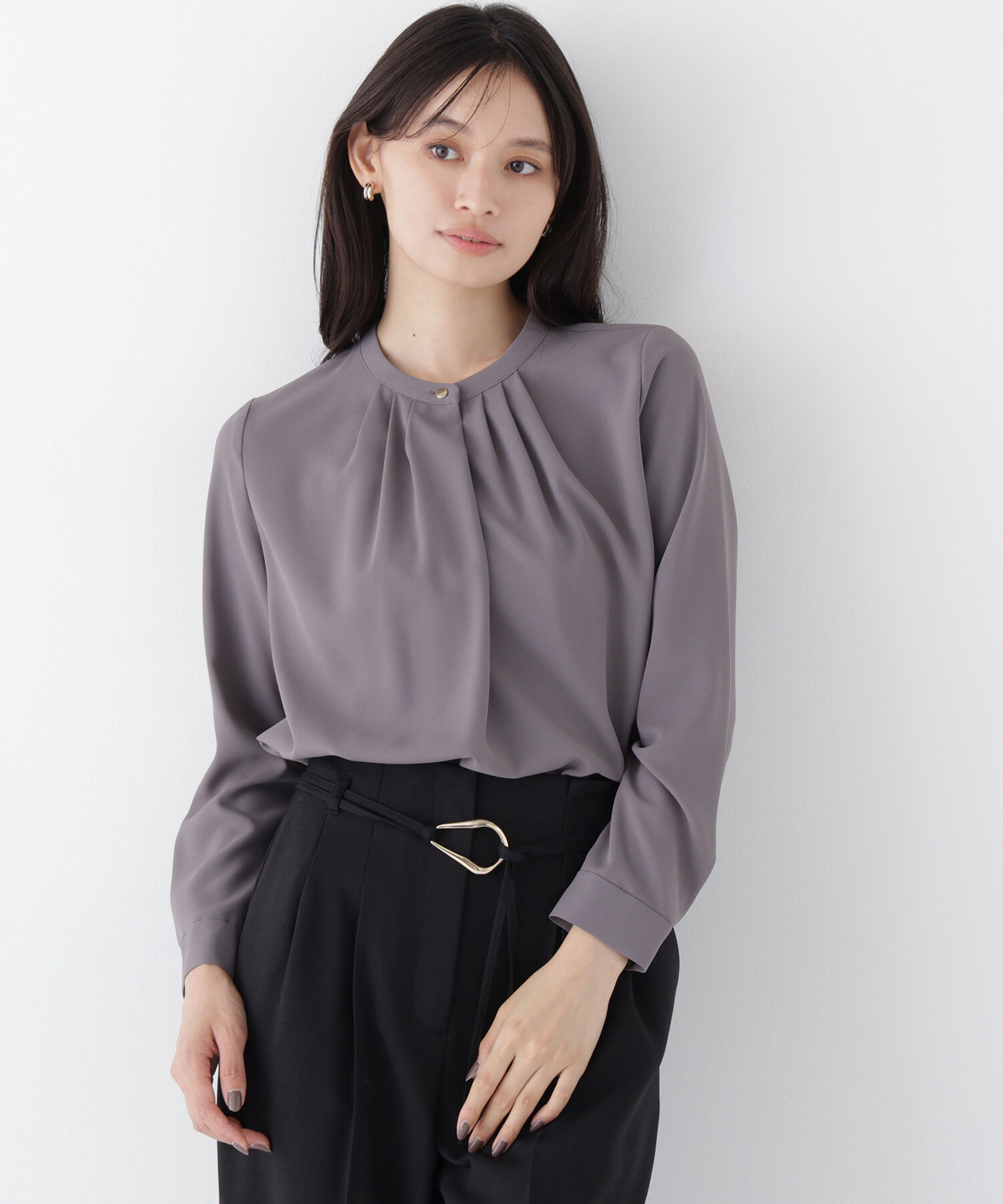  「フロントタックブラウス 26AW」|シャツ・ブラウス|チャコール1