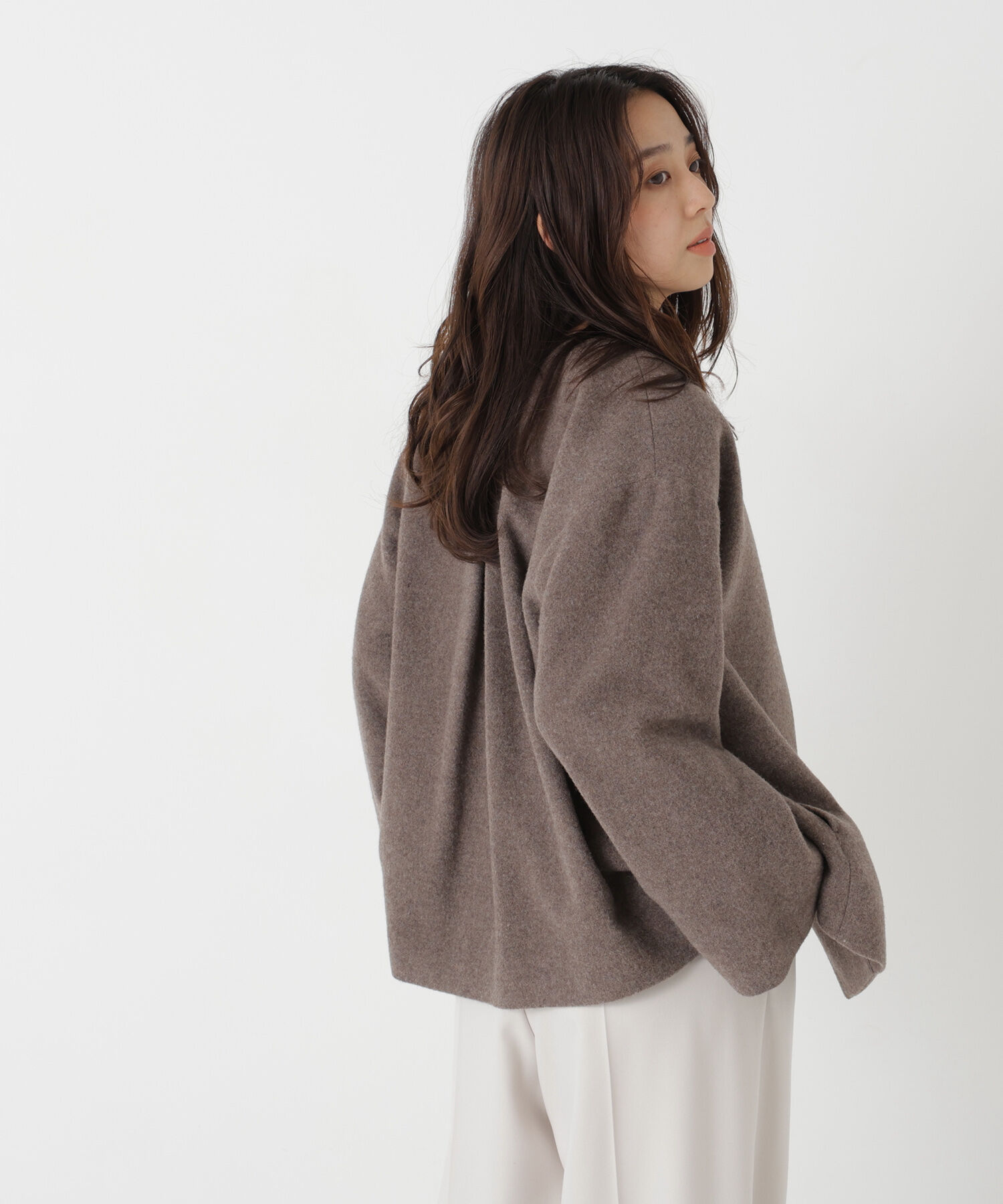  「＜EC限定カラー：イエロー＞カシミヤブレンドハーフコート 26AW」|ブルゾン・スタジャン|