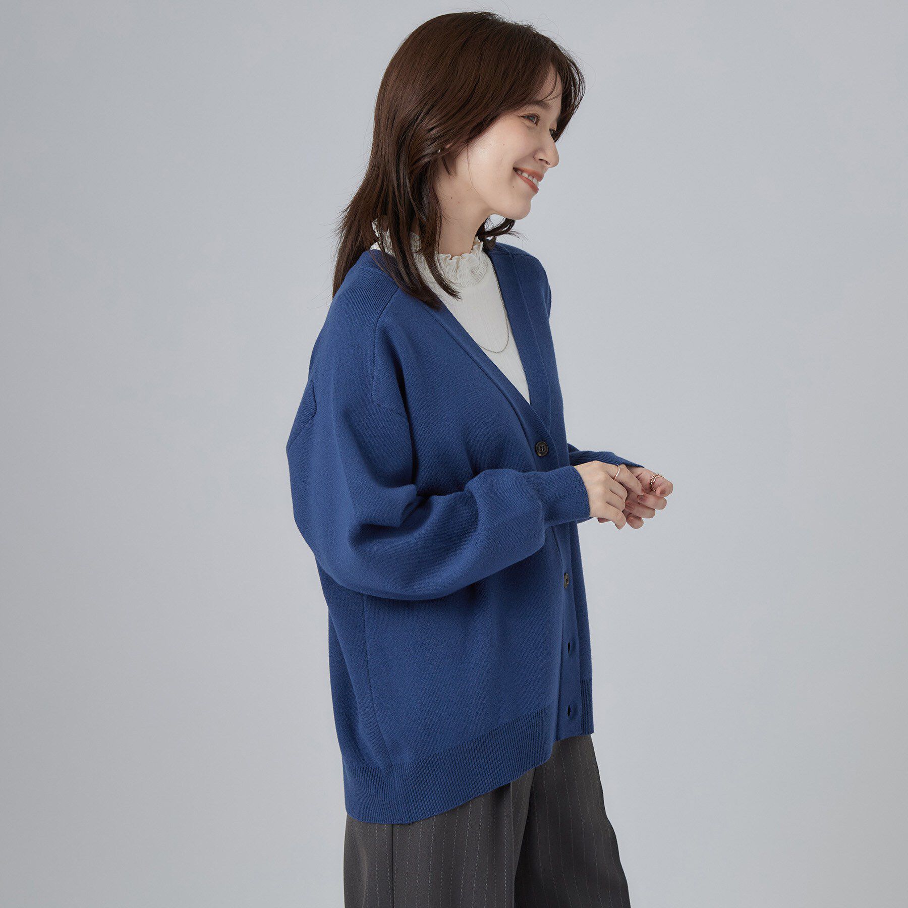 SHOO･LA･RUE「【毛玉になりにくい/S-LL/洗濯機可/体型カバー】Vネックゆったりカーディガン」|カーディガン|