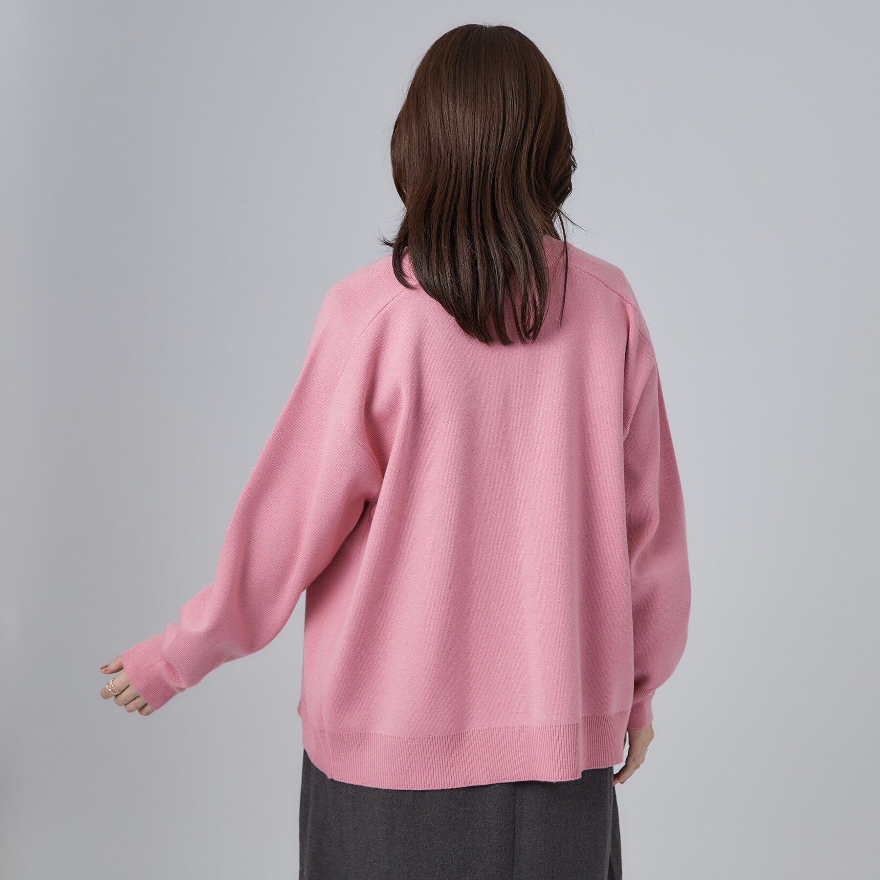 SHOO･LA･RUE「【毛玉になりにくい/S-LL/洗濯機可/体型カバー】Vネックゆったりカーディガン」|カーディガン|