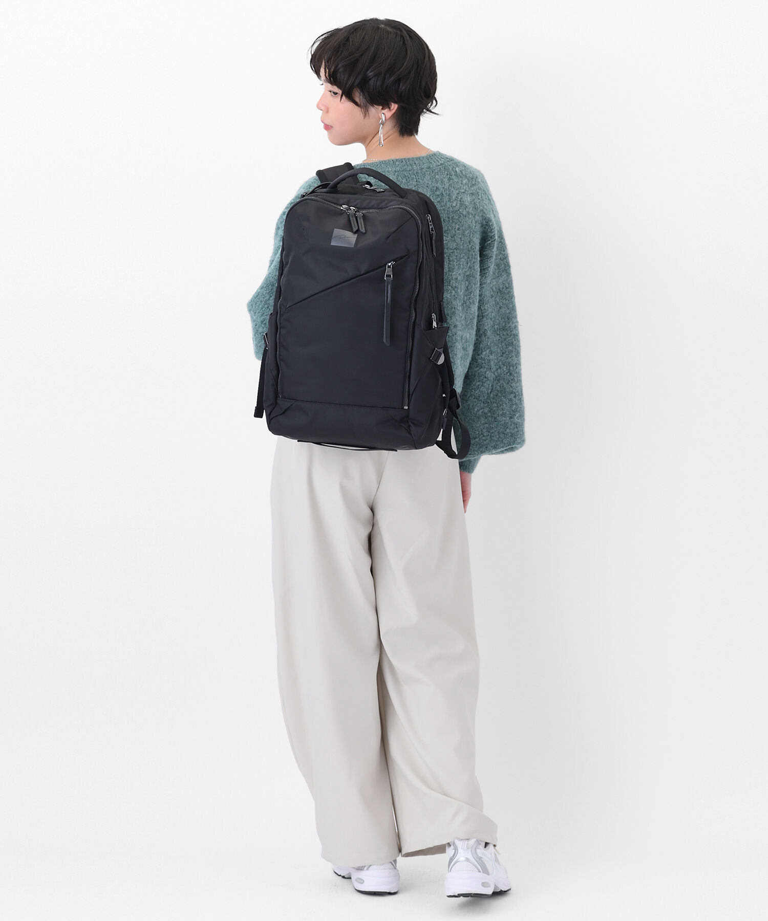 W&.Day/Night「W&.Day/Night トゥキ スクエアリュック B4サイズ 15.6インチPC収納 20512」|リュック|