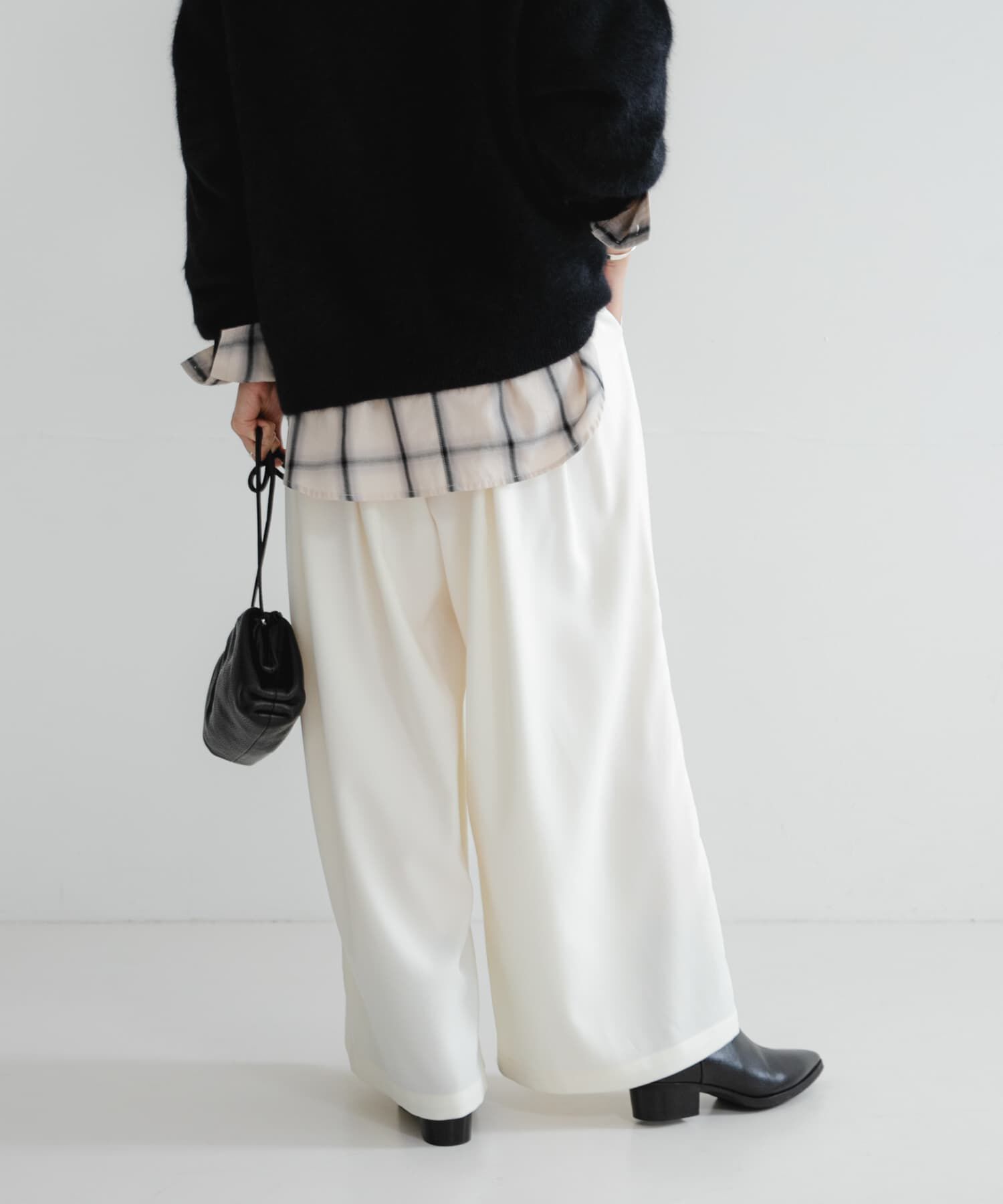 URBAN RESEARCH「ストレッチタックギャザーワイドパンツ」|その他|