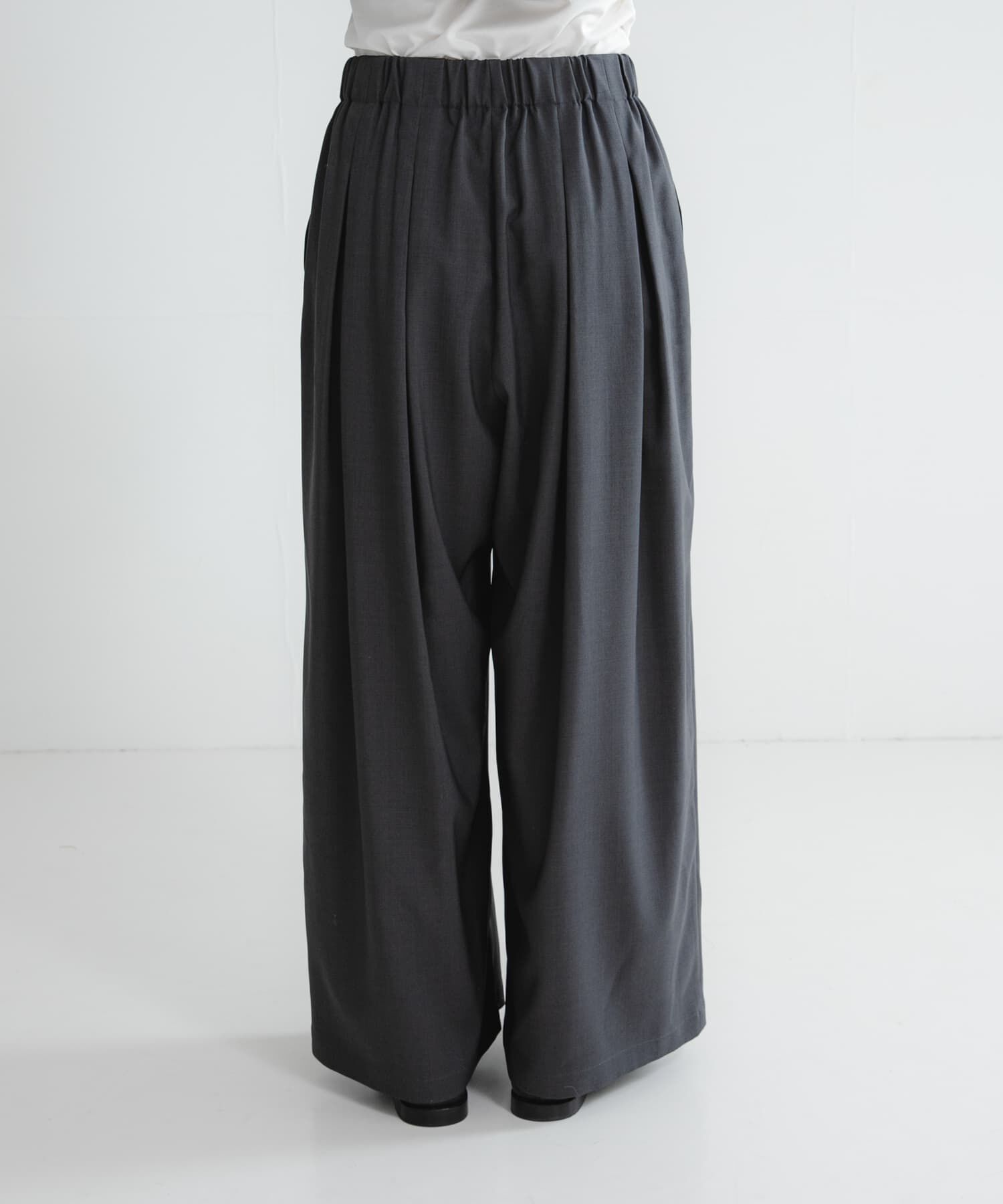 URBAN RESEARCH「ストレッチタックギャザーワイドパンツ」|その他|