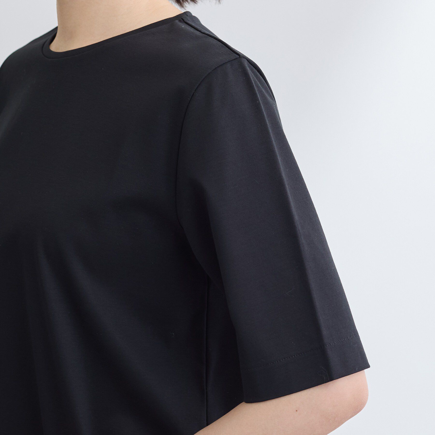 INDIVI「【抗菌防臭／消臭】上品光沢コットンTシャツ」|Tシャツ・カットソー|