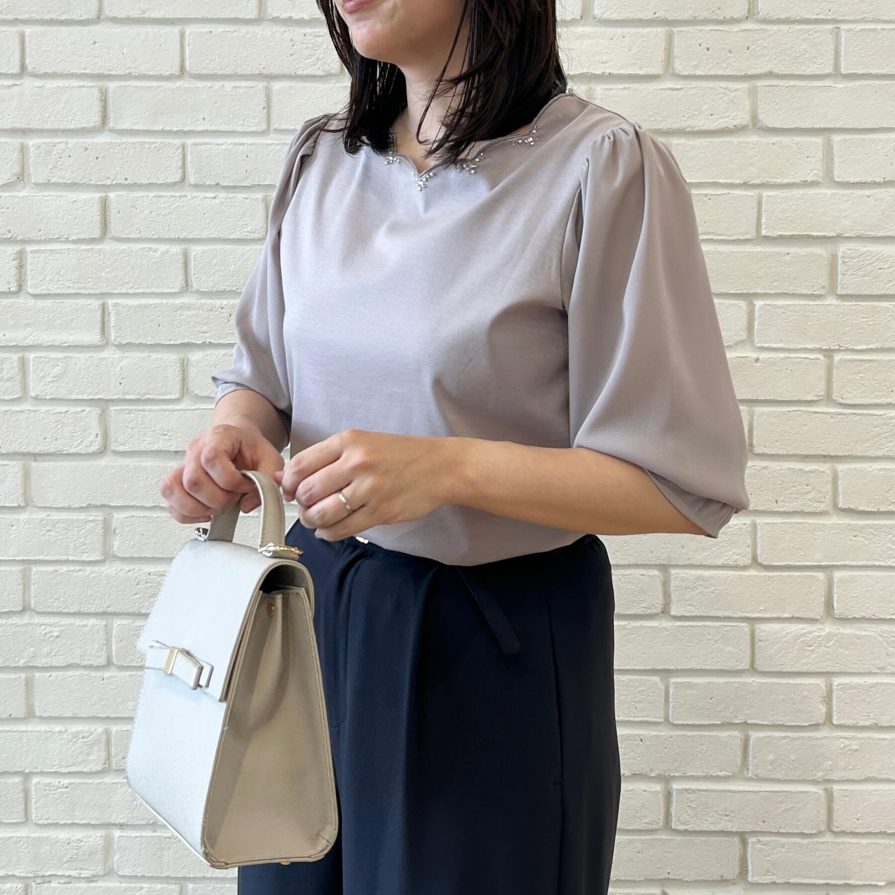 Couture broach「【顔まわり華やぐ・UVカット】スカラ刺繍トップス」|Tシャツ・カットソー|
