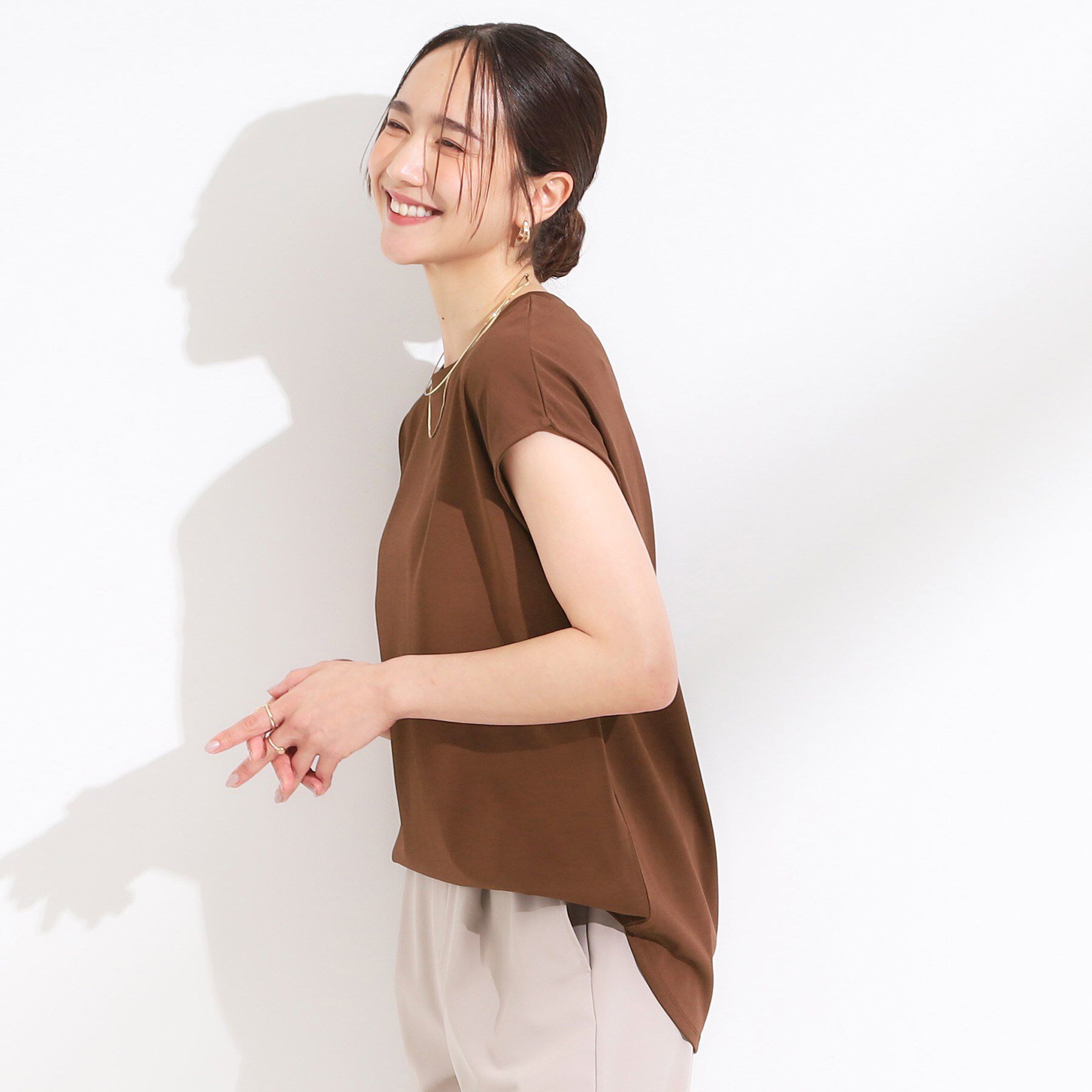 SHOO･LA･RUE「【S-LL/汗ジミ軽減/ひんやり/UV】インせず着られる フレンチスリーブTシャツ」|Tシャツ・カットソー|