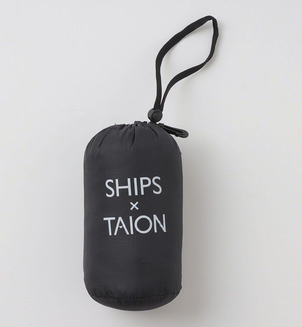 SHIPS「【SHIPS別注】TAION: ロゴワッペン ナイロン クルーネック インナーダウン カーディガン」|ダウン|