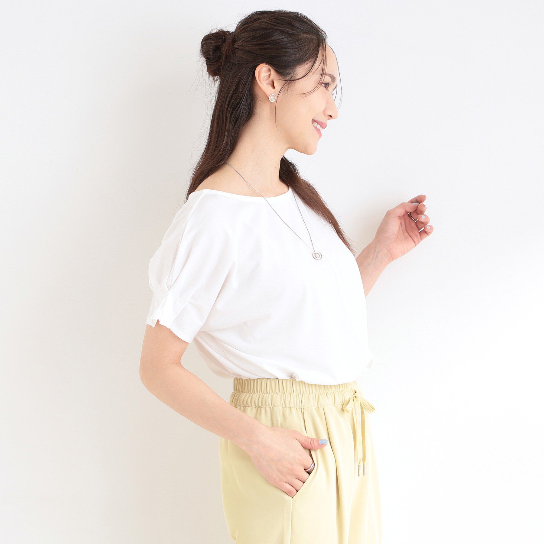 SHOO･LA･RUE「【S-LL/UV/プチプラ】お袖タックで好印象 デザインTシャツ」|Tシャツ・カットソー|