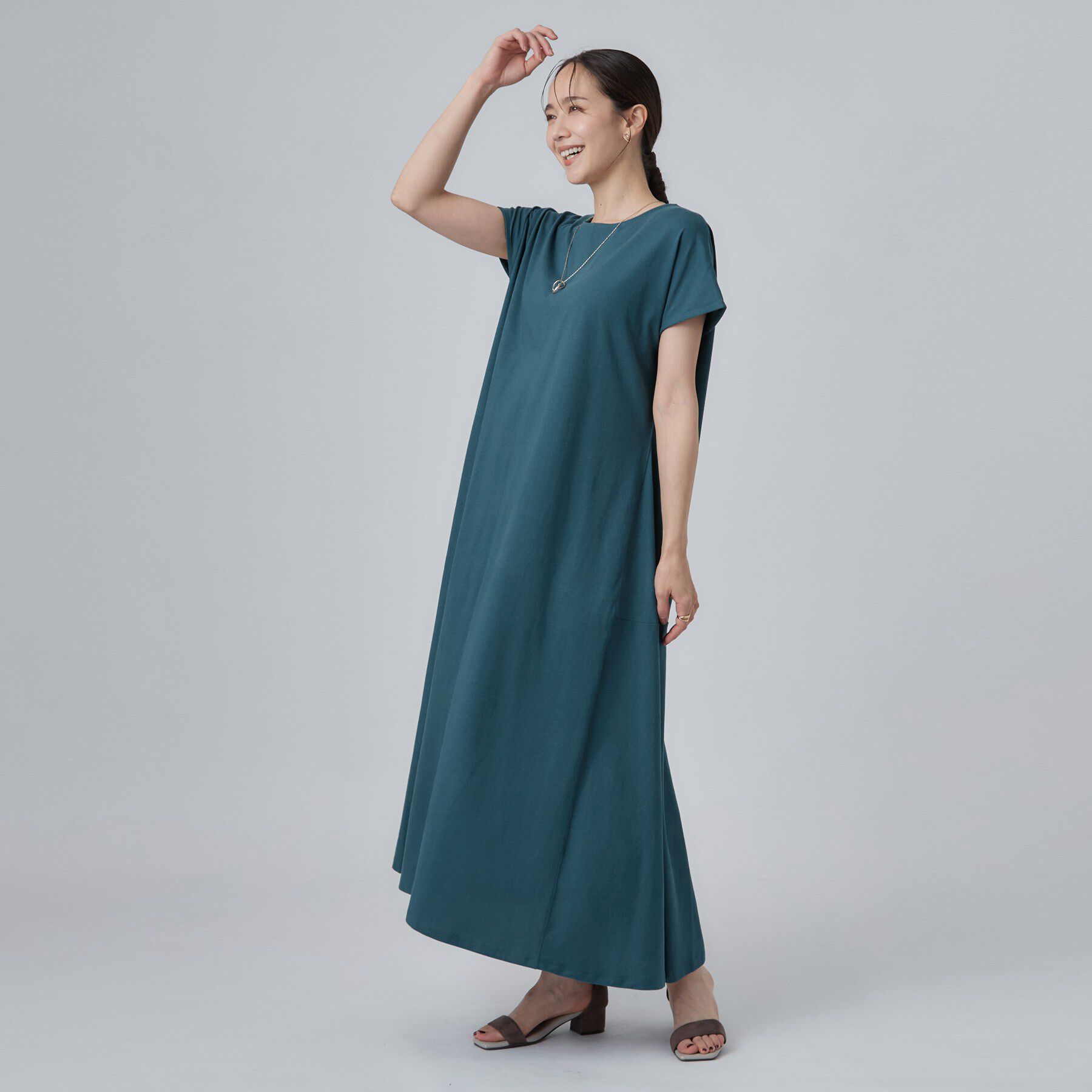 SHOO･LA･RUE「【体型カバー/洗濯機可】涼やかAラインロングワンピース」|ワンピース|
