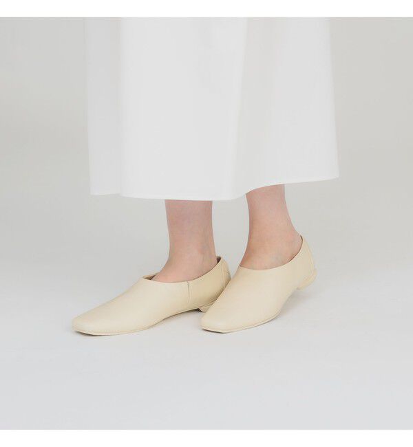BEAMS SELECTION for WOMEN「SHISEI / MM TIGHT SQUARE スリッポン」|パンプス|IVORY