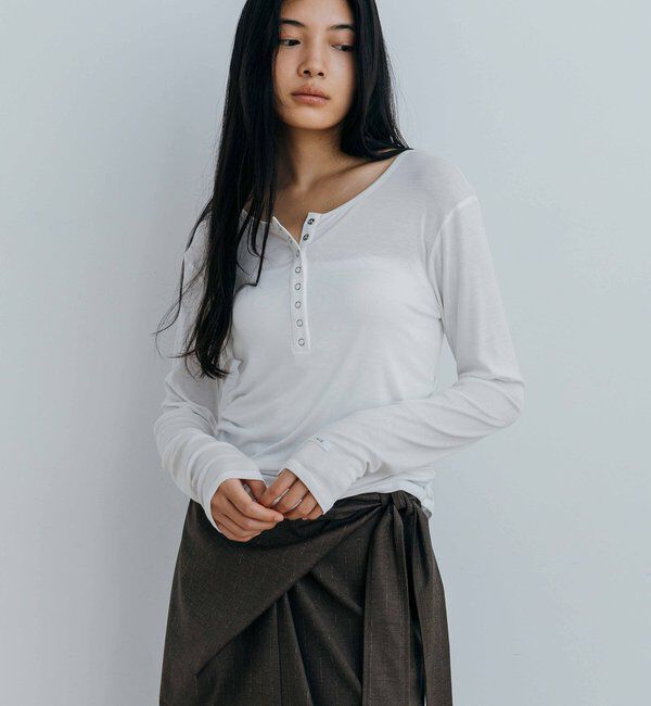  「〈NUE〉シアーヘンリー2WAYトップス」|Tシャツ・カットソー|ホワイト