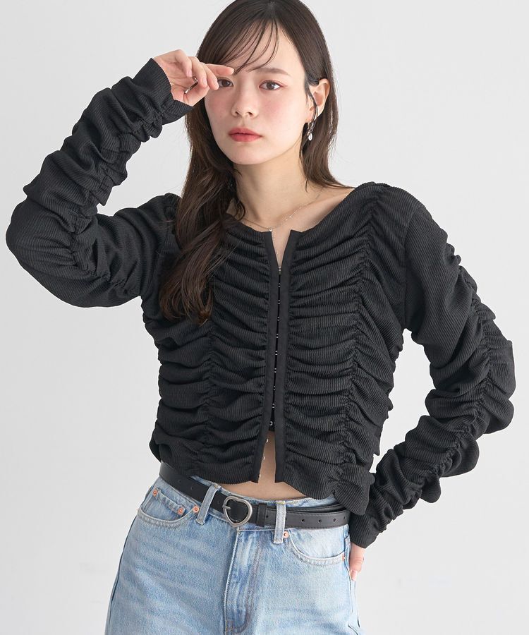 earth music&ecology「フロントホックシャーリングトップス」|カーディガン|Black
