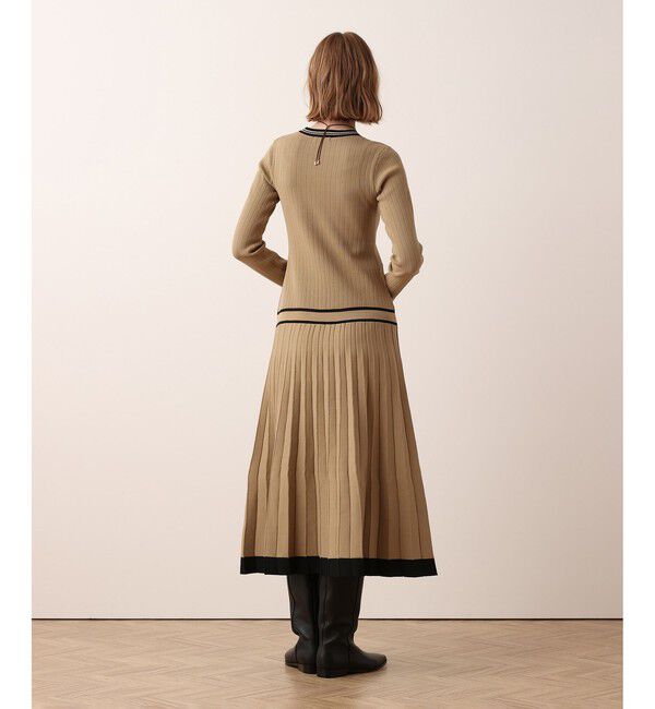 allureville「【Oggi.jp掲載】ラインアクセントプリーツニットワンピース」|ワンピース|