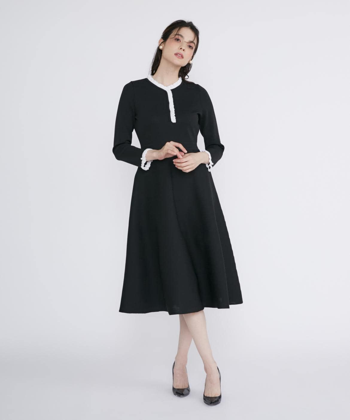 Maglie le cassetto「《M Maglie le cassetto》フリルデザインニットワンピ―ス」|ワンピース|