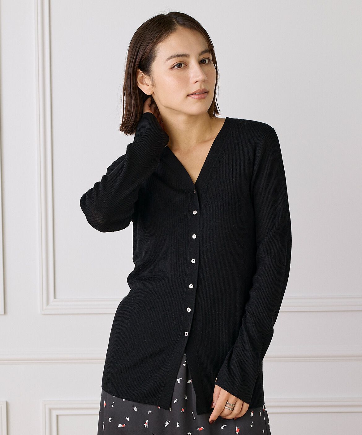DAY by DAY it&rsquo;s international「Vネックリブニットカーディガン《Melty air wool》」|カーディガン|ブラック