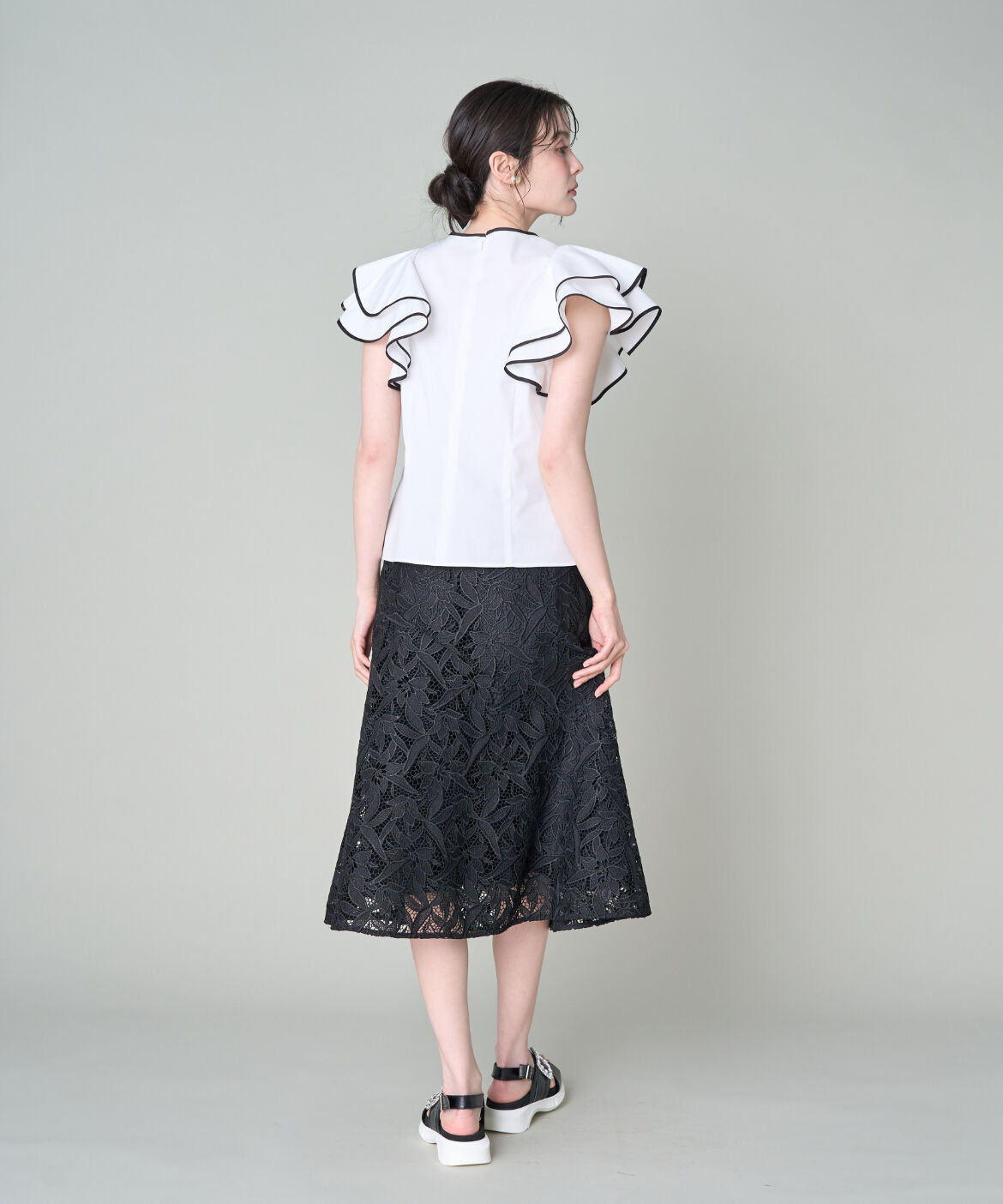 Maglie le cassetto「《M Maglie le cassetto》フラワーレース柄スカート」|スカート|