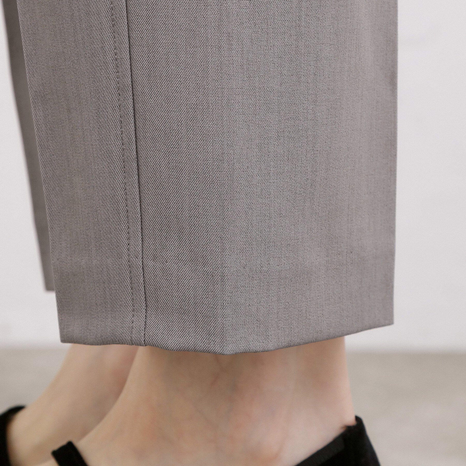 grove「【防しわ/S-3L】美しいシルエットが続く テーパードパンツ」|その他|