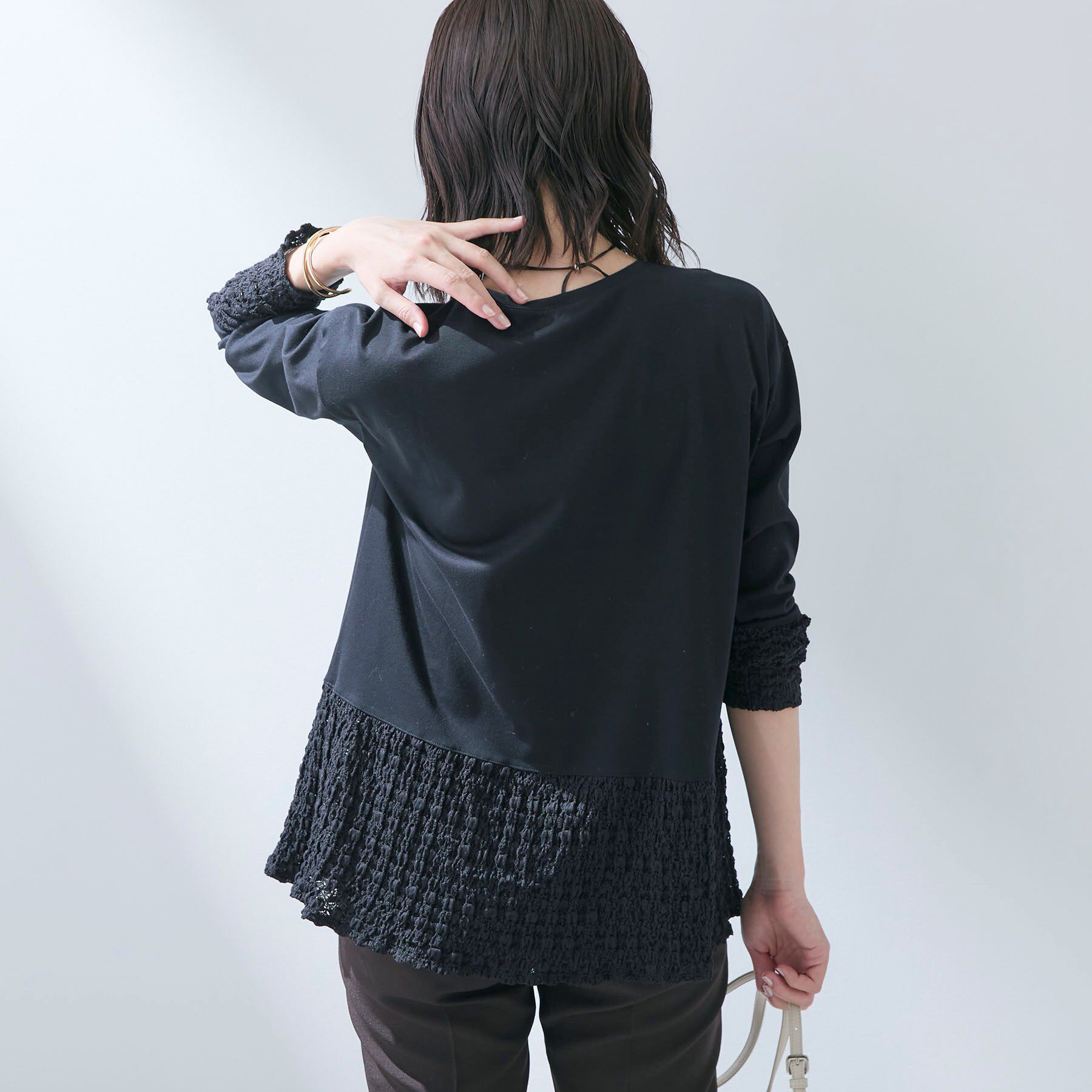 INDIVI「【洗える／レイヤードにおすすめ】シャーリングレース ロングTシャツ」|Tシャツ・カットソー|