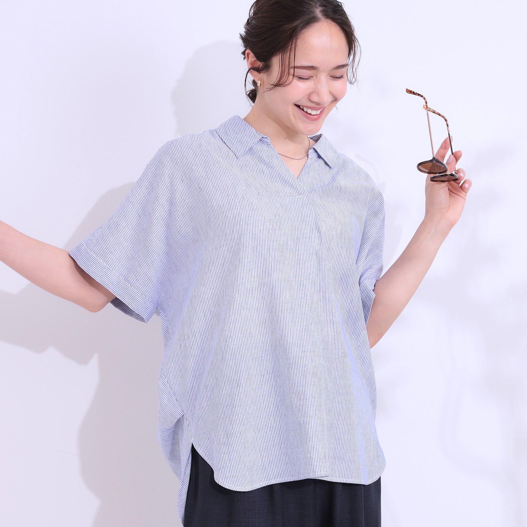 SHOO･LA･RUE「【S-LL/UV/接触冷感/抗菌防臭】体型を自然にカバー フレンチリネンブレンド襟付ドルマンシャツ」|シャツ・ブラウス|ブルー(391)