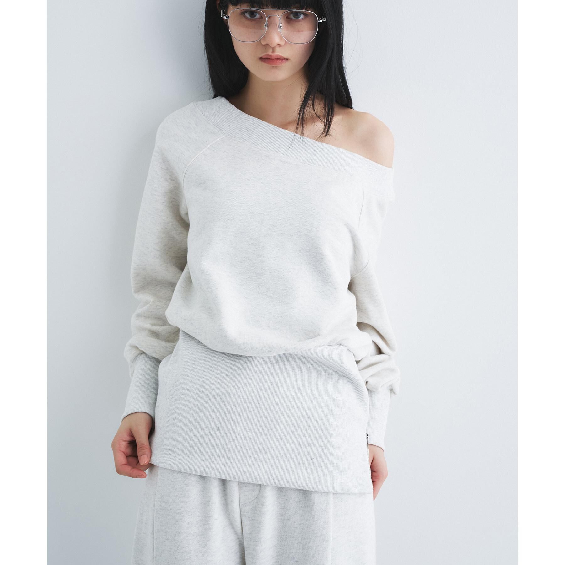 CODE A「【Re】off－shoulder sweat」|パーカー|オフホワイト(003