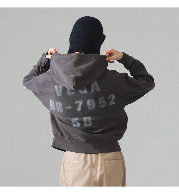BEAMS SELECTION for WOMEN「【別注】HEAR MY NAME &times; maturely / プリント ジップ フーディー」|スウェット・ジャージ|