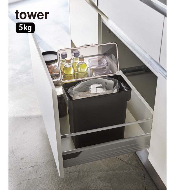 journal standard Furniture「《WEB限定》【tower/タワー】密閉 袋ごと米びつ 5kg 計量カップ付」|食器・キッチングッズ|ブラック
