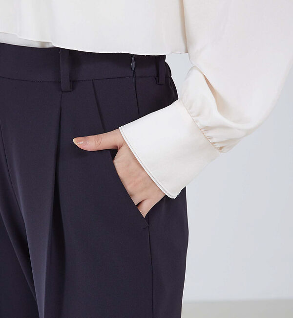 qualite「センタープレスストレートパンツ」|スラックス|