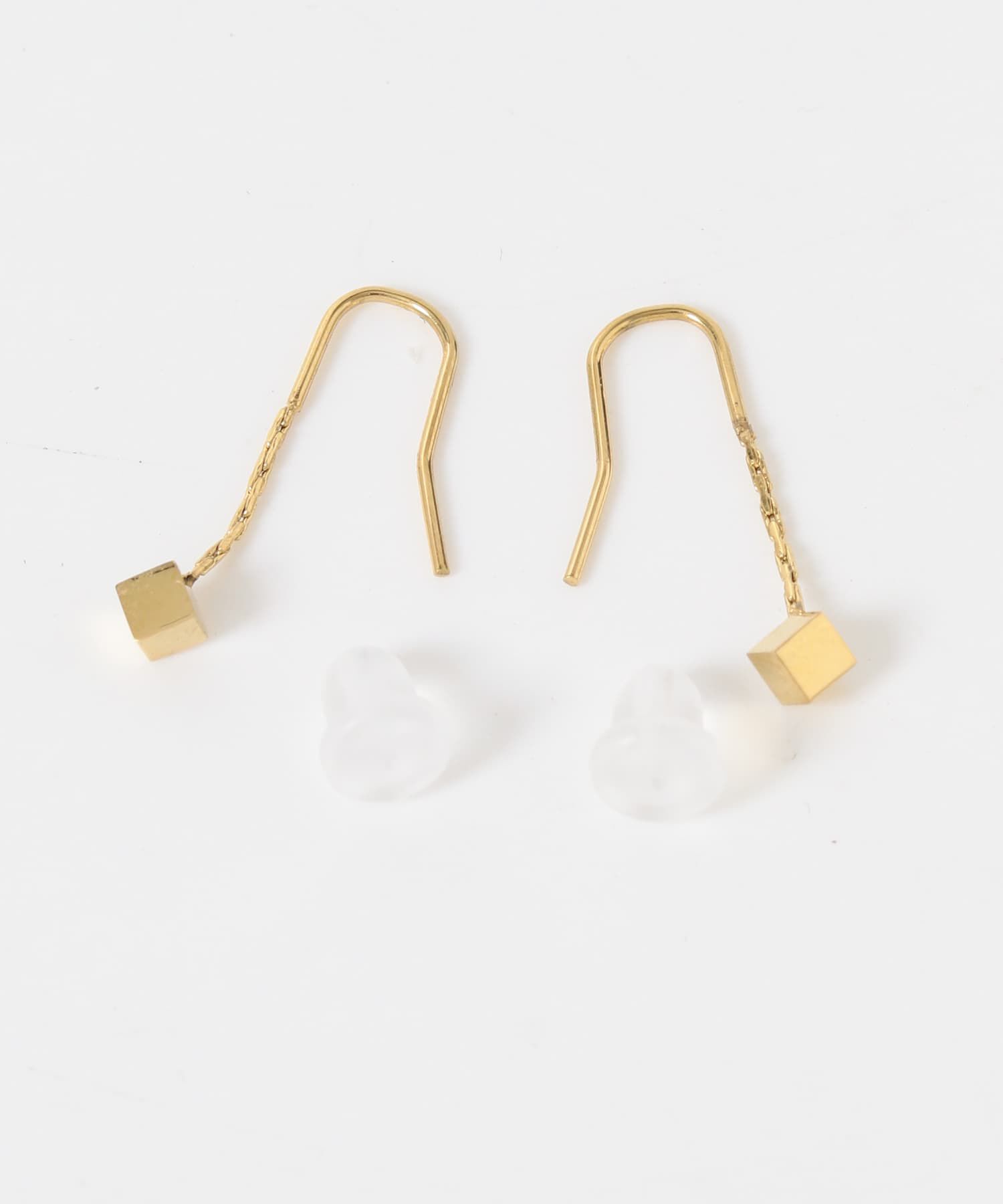 SMELLY「ステンレスミニマルキューブピアス」|ピアス|