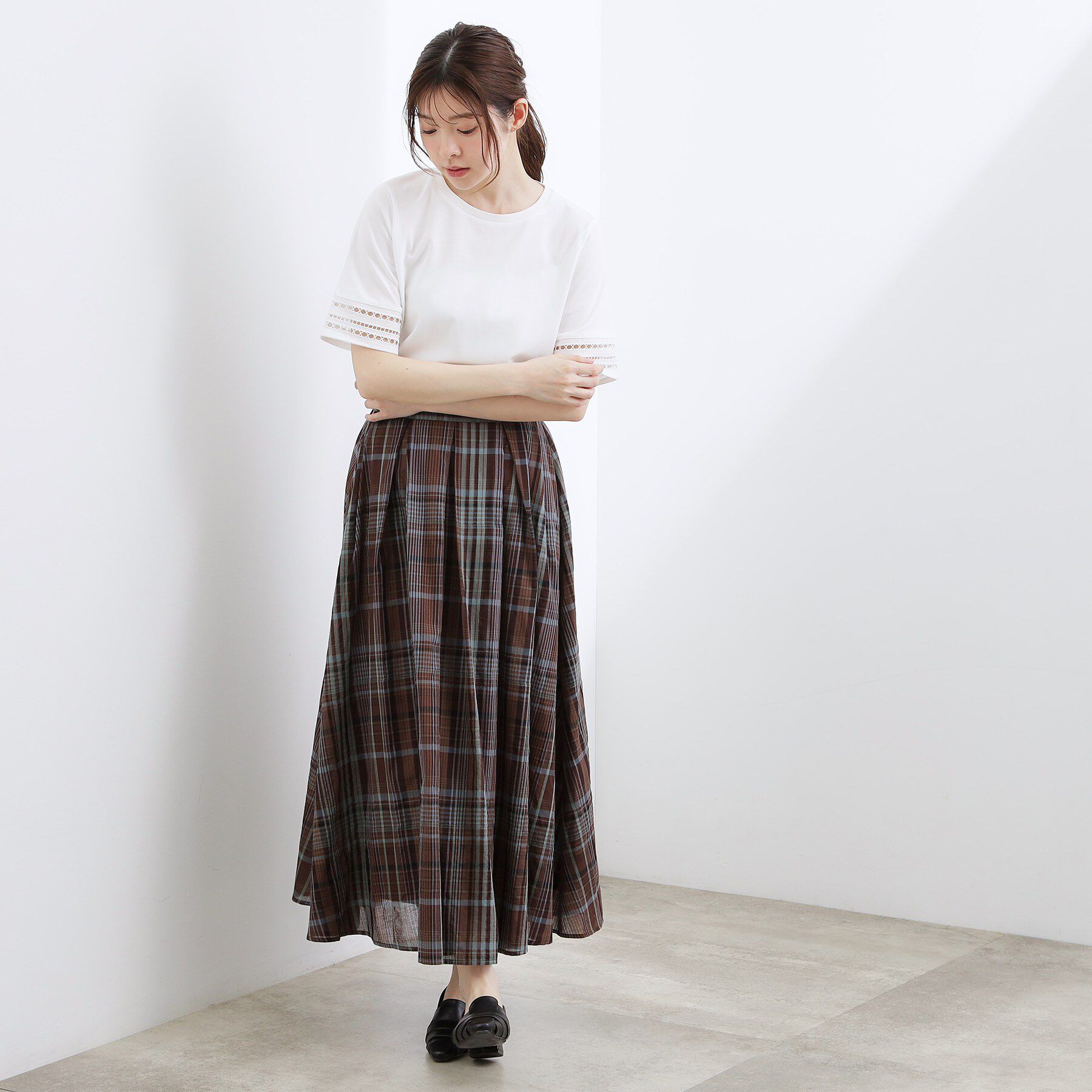 grove「【二の腕カバー/UV】袖口透かし刺繍Tシャツ」|Tシャツ・カットソー|