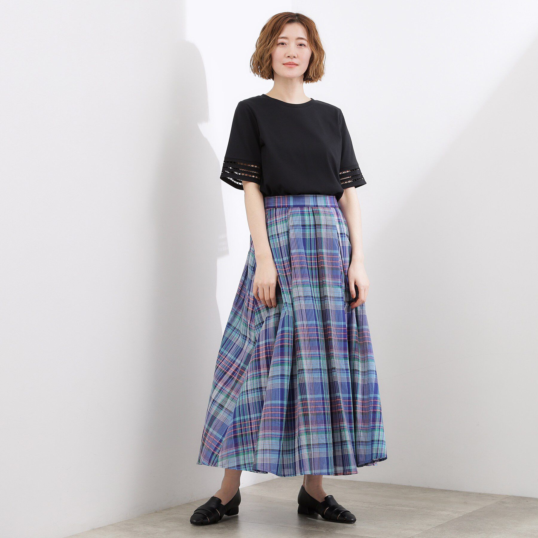 grove「【二の腕カバー/UV】袖口透かし刺繍Tシャツ」|Tシャツ・カットソー|
