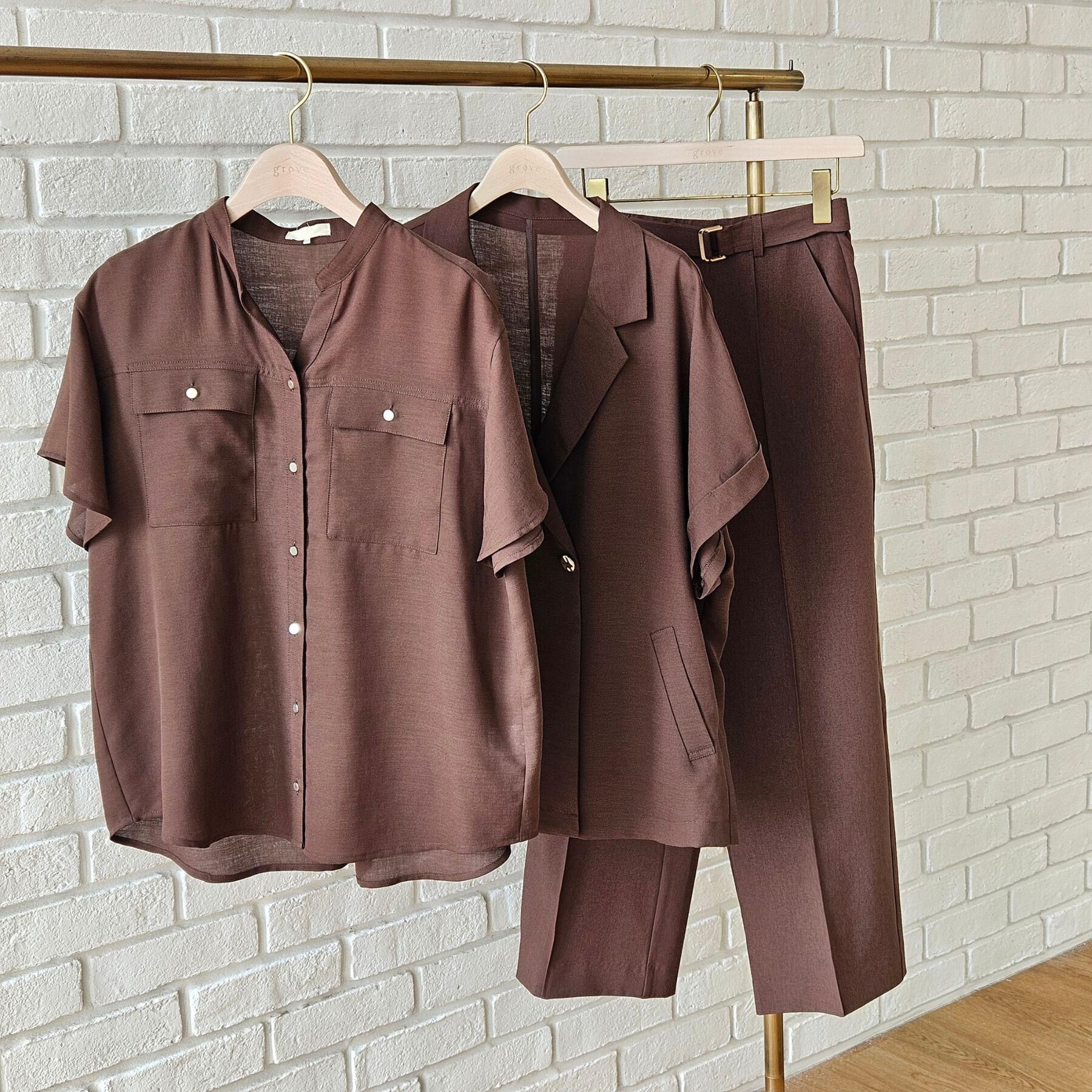grove「【洗濯機OK/SETUP可】シワになりにくい、フレアスリーブブラウス」|シャツ・ブラウス|