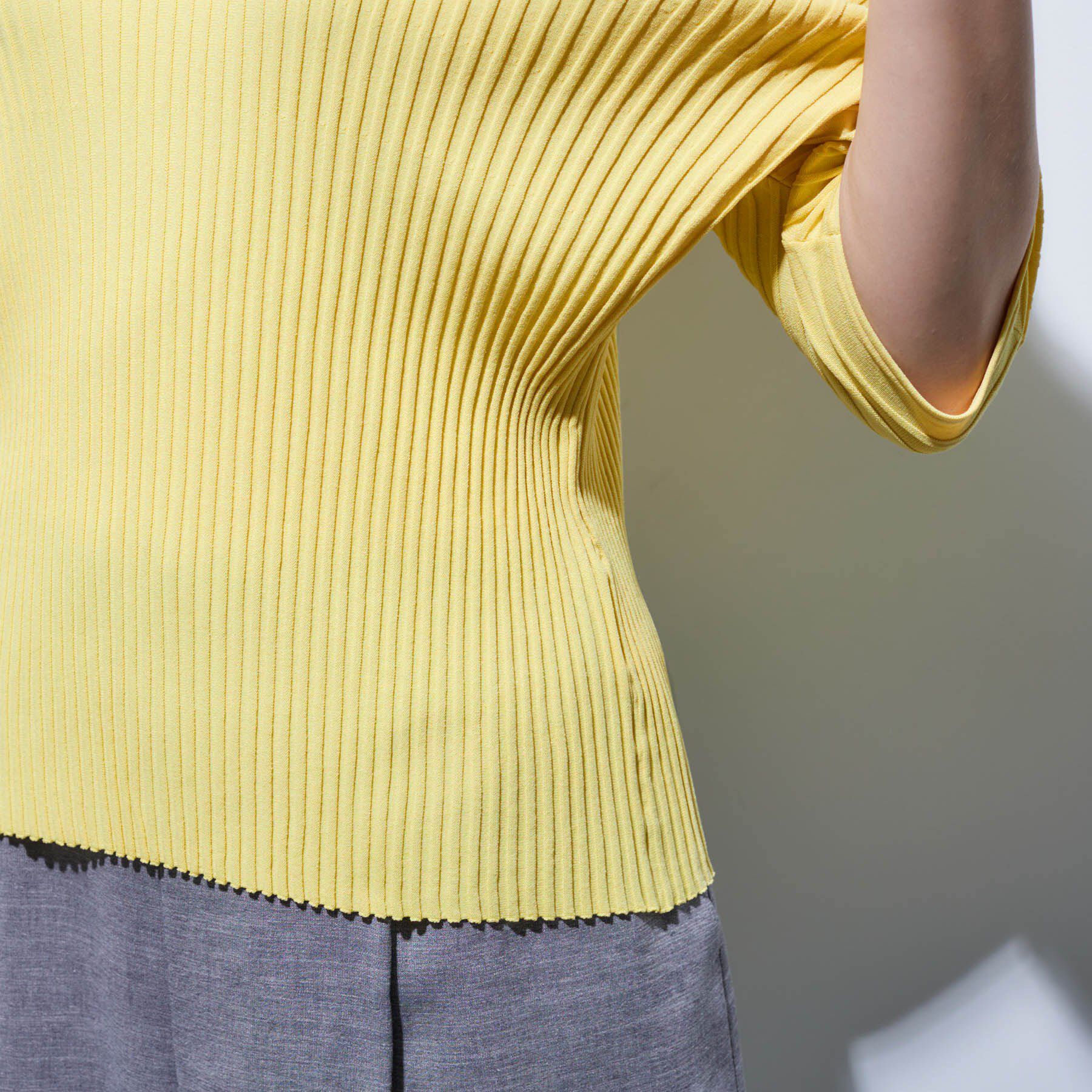 INDIVI「【二の腕カバー／スタイルアップ】ドライタッチストレッチニット」|Tシャツ・カットソー|