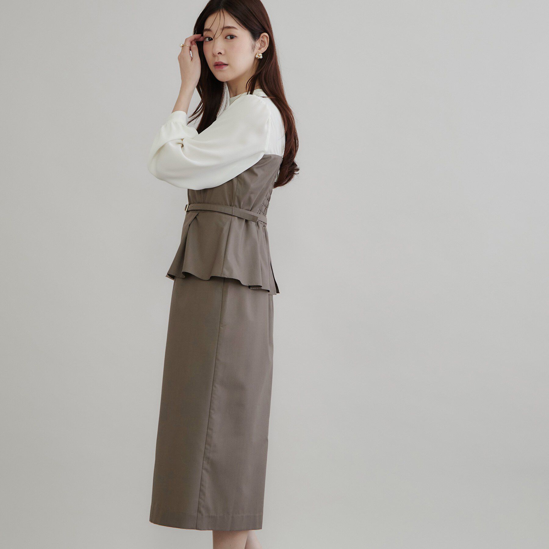 Couture broach「【一枚で品よく完成】ベアドッキング ペプラムワンピース」|ワンピース|