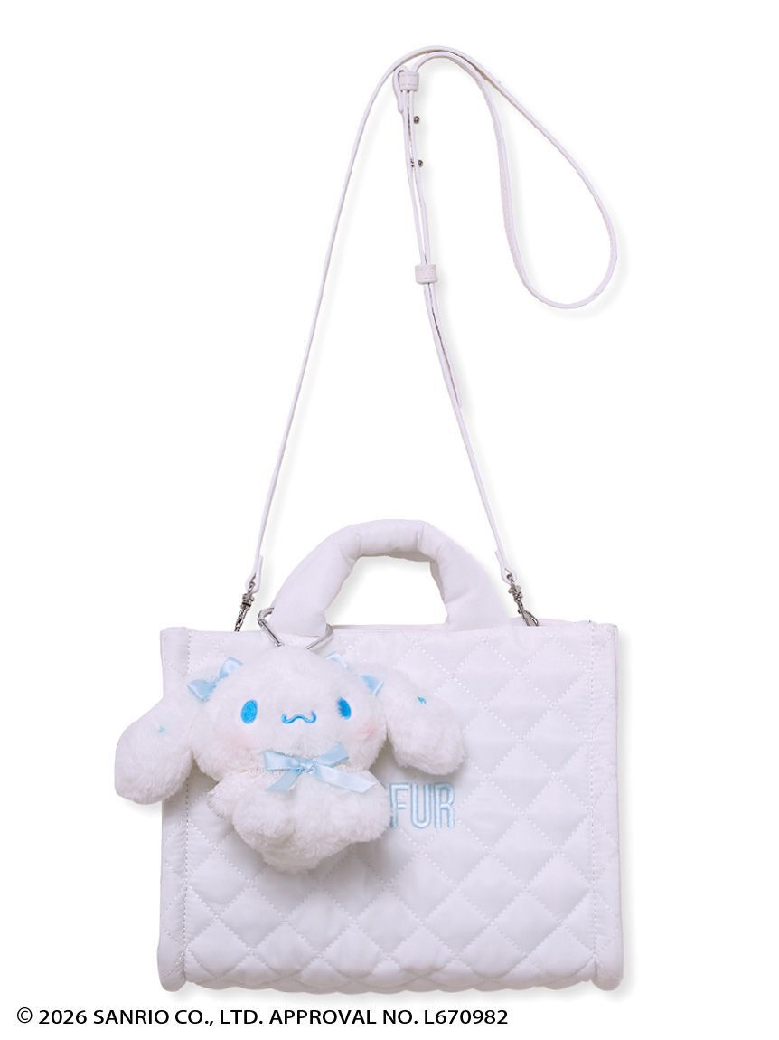 FURFUR「【シナモロール】ぬいぐるみチャーム付きキルティングトートバッグ」|トートバッグ|