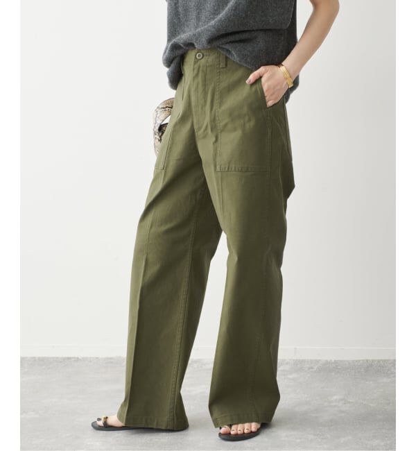 Spick and Span「《一部店舗+WEB限定カラー有り》バックサテンストレッチベイカーパンツ」|カーゴ|