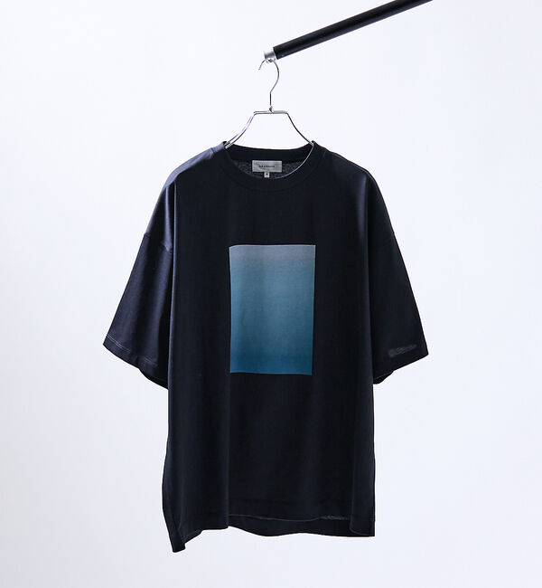 ABAHOUSE「グラデーション グラフィック プリントTシャツ/オーバーサイズ」|Tシャツ・カットソー|ブラック