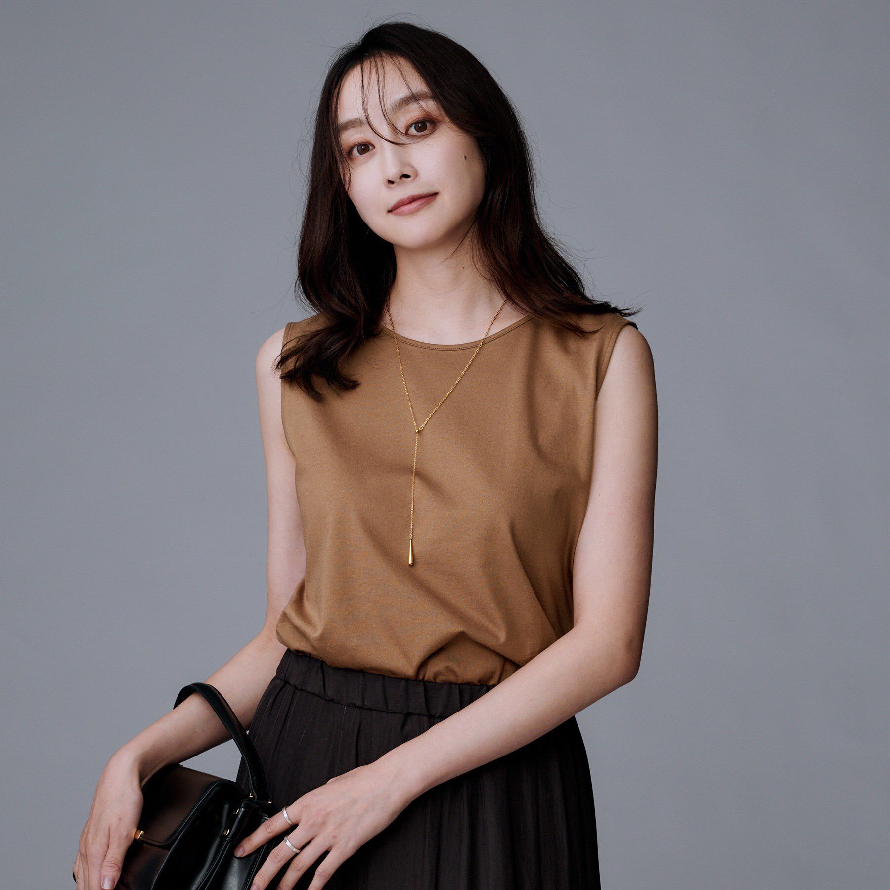 UNTITLED「【接触冷感／コットン100／洗える／丸首】ノースリーブ天竺プルオーバー」|Tシャツ・カットソー|