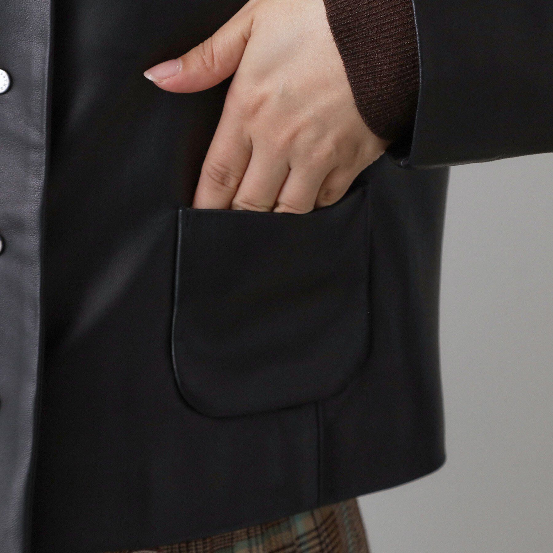 DRESSTERIOR「【軽量レザー】ノーカラー ラムレザージャケット」|ブルゾン・スタジャン|