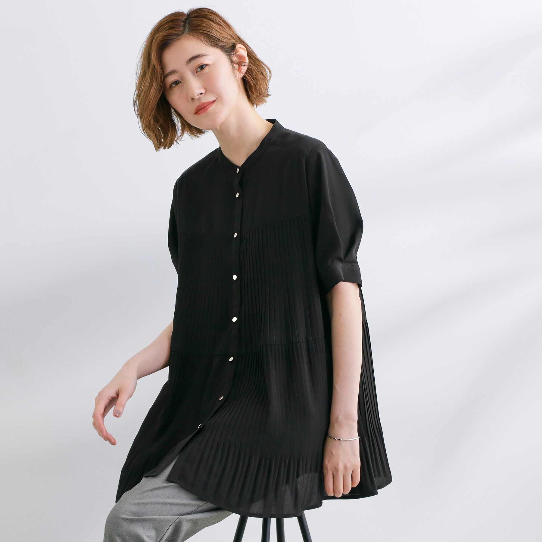 grove「【体型カバー】ラフに着たい　ティアードプリーツブラウス」|シャツ・ブラウス|ブラック(019)