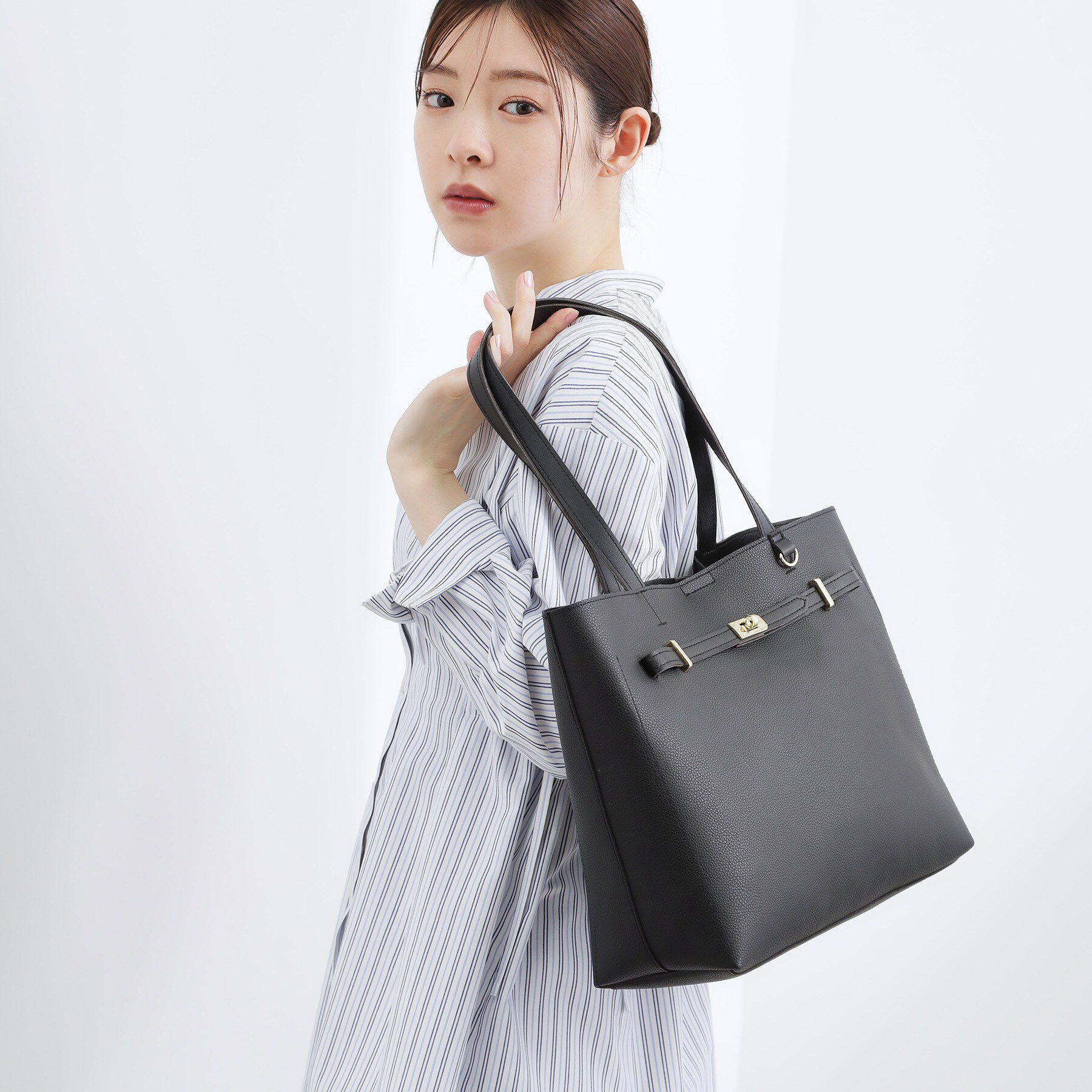 grove「【軽量・A4】ベルト3層トート」|トートバッグ|