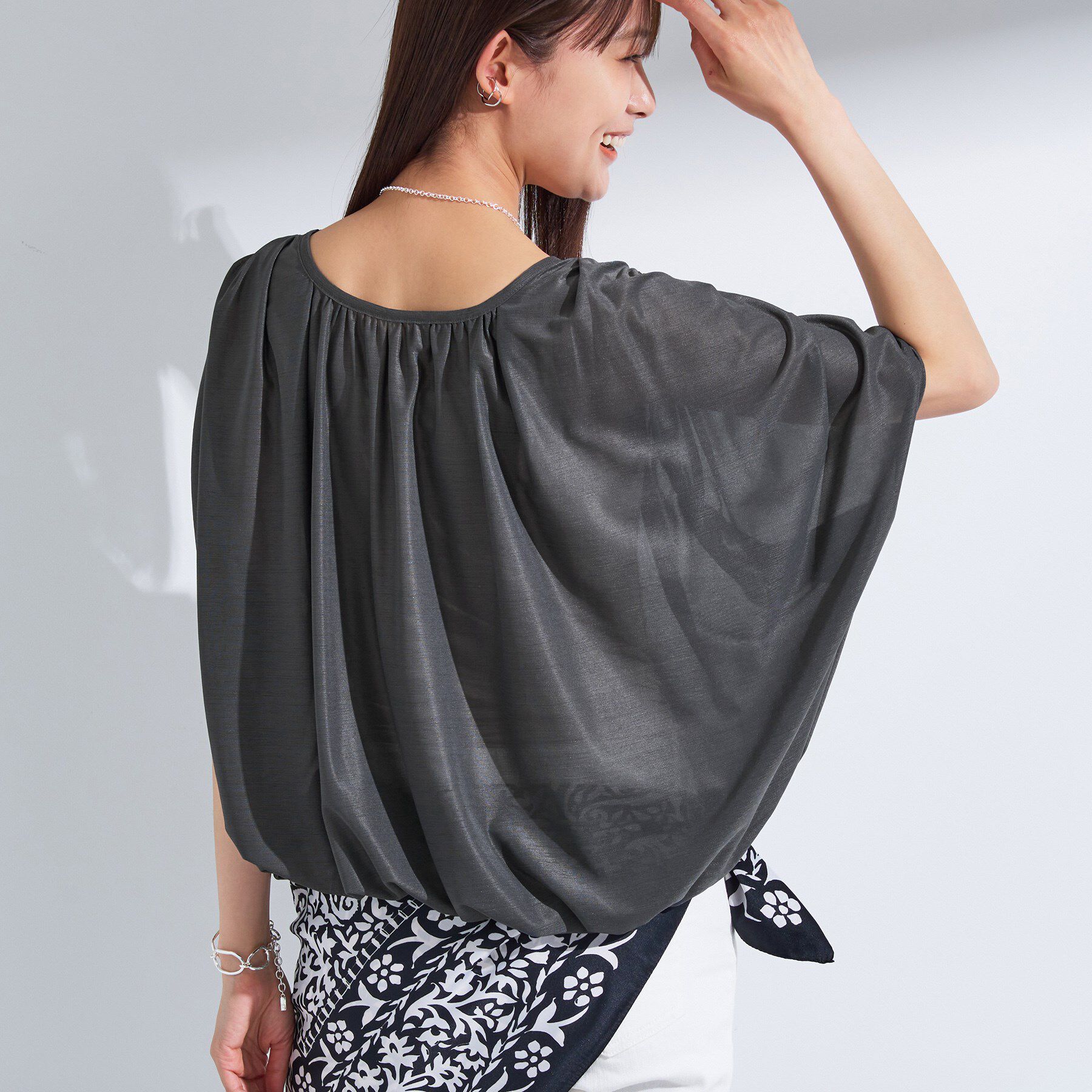 INDIVI「【洗える／体型カバー】シャーリングシアートップス」|Tシャツ・カットソー|