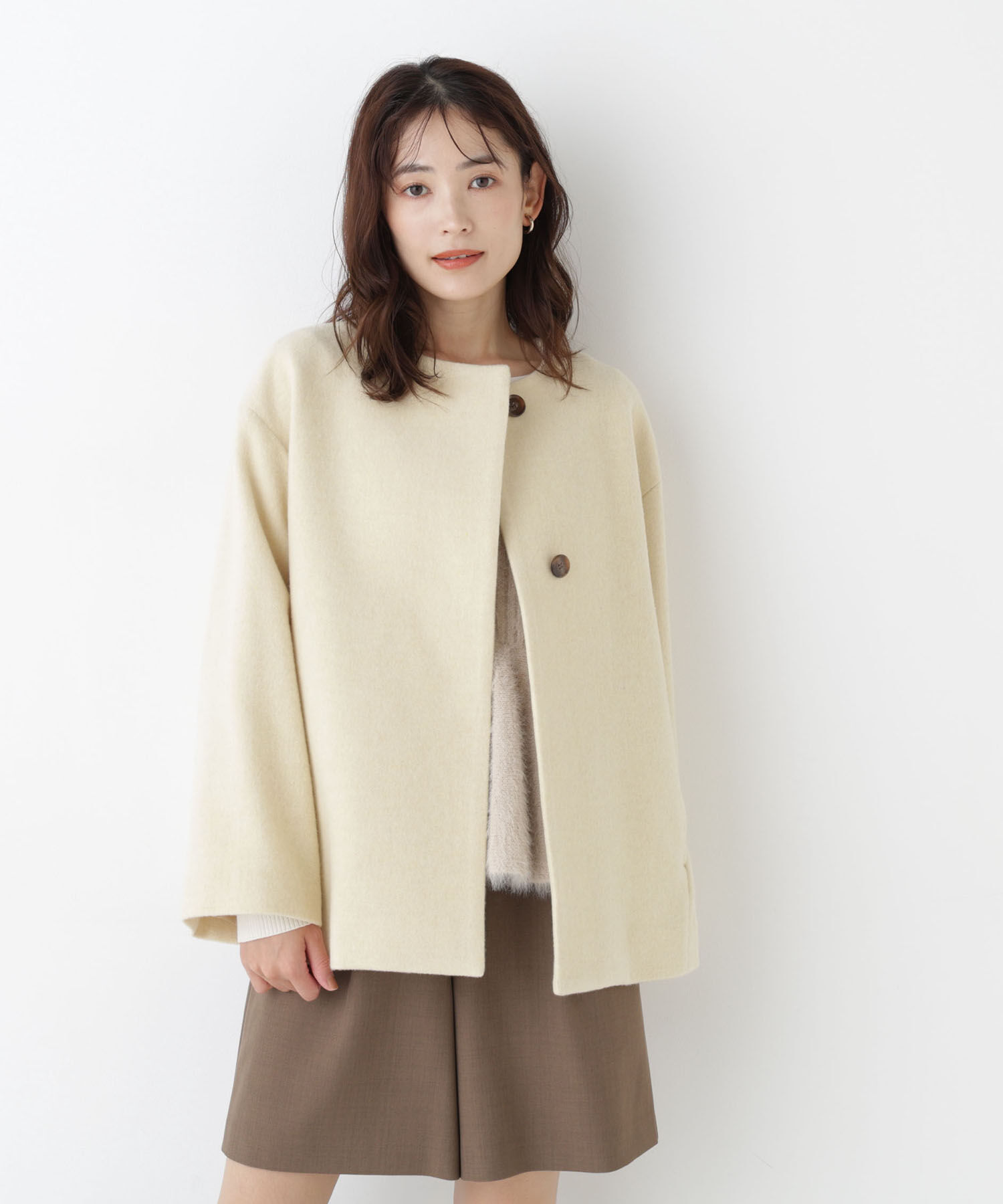  「＜EC限定カラー：イエロー＞カシミヤブレンドハーフコート 26AW」|ブルゾン・スタジャン|