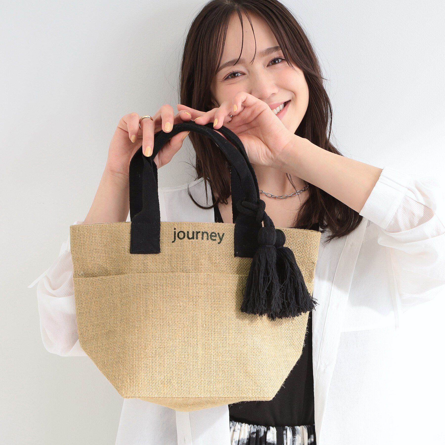 SHOO･LA･RUE「タッセル使いがアクセント ジュートランチトートバッグ」|トートバッグ|ブラック(019)