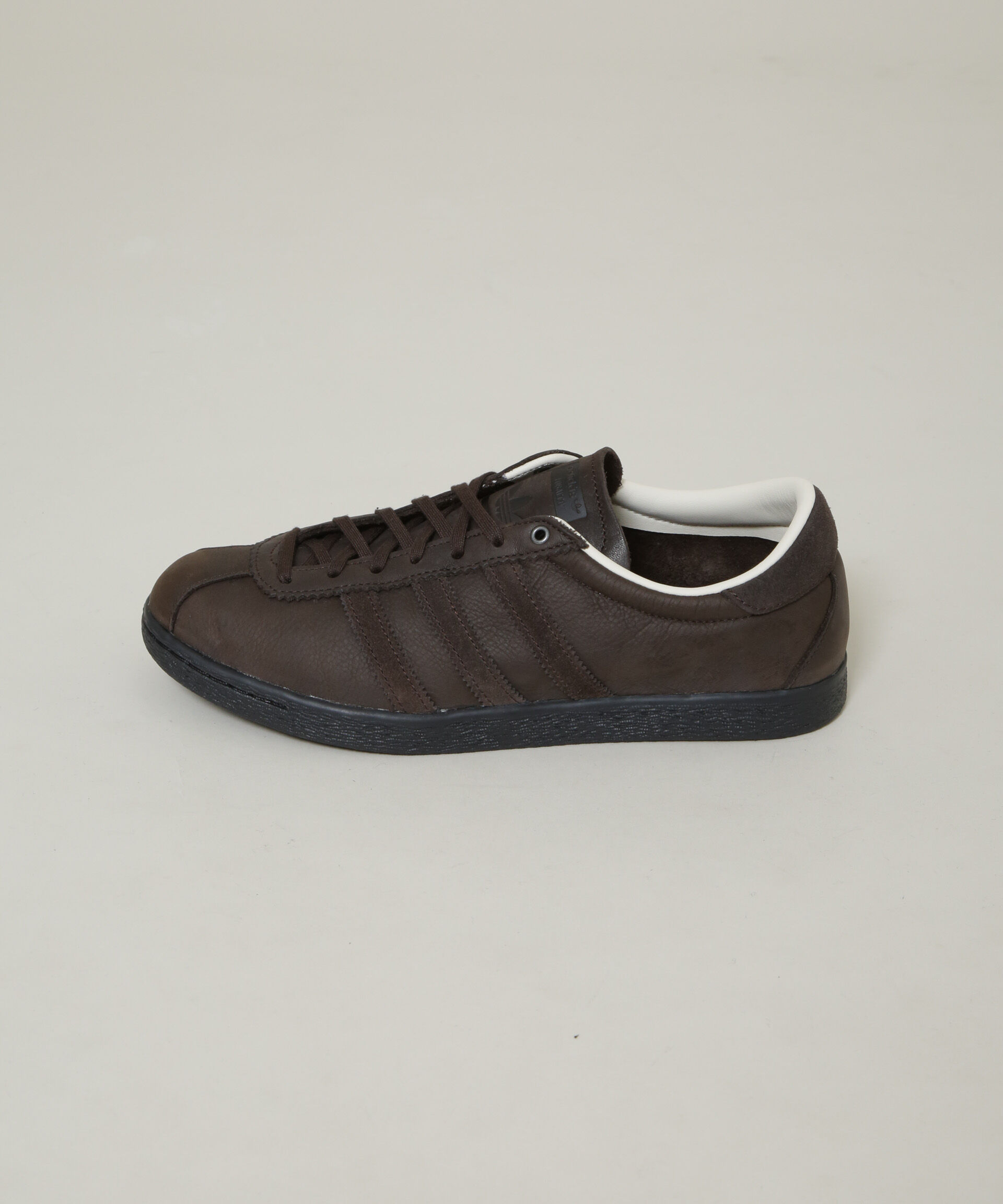 NANO universe「adidas/TOBACCO」|スニーカー|
