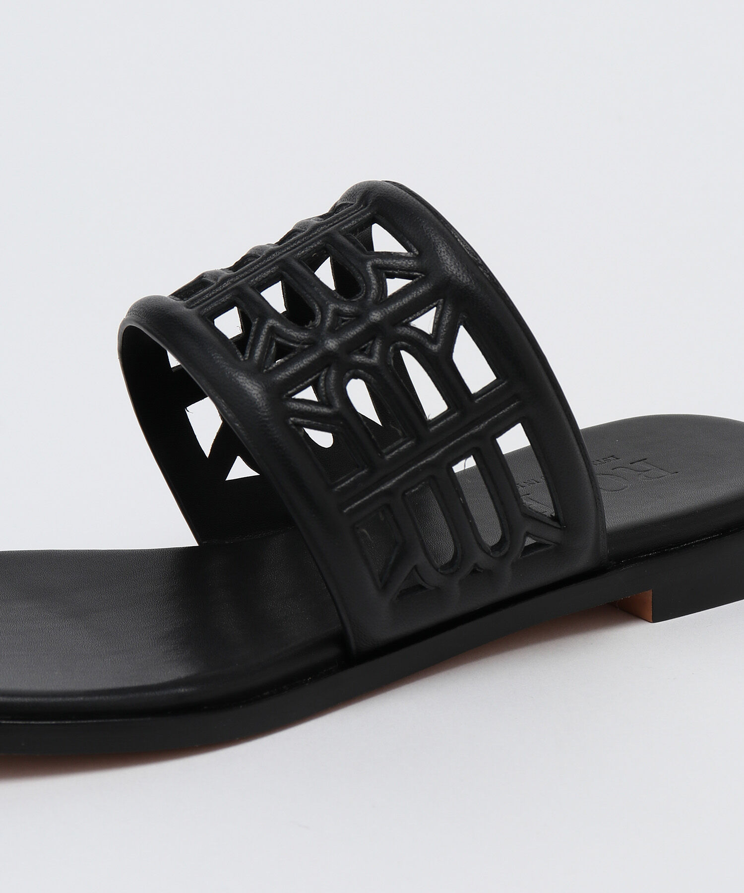 ROPE「Amelia Sandal （アメリア サンダル）【メディア掲載】」|サンダル|