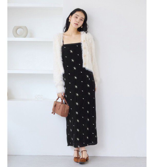 VIS「刺繍アソートベロアキャミワンピース/2WAY」|ワンピース|